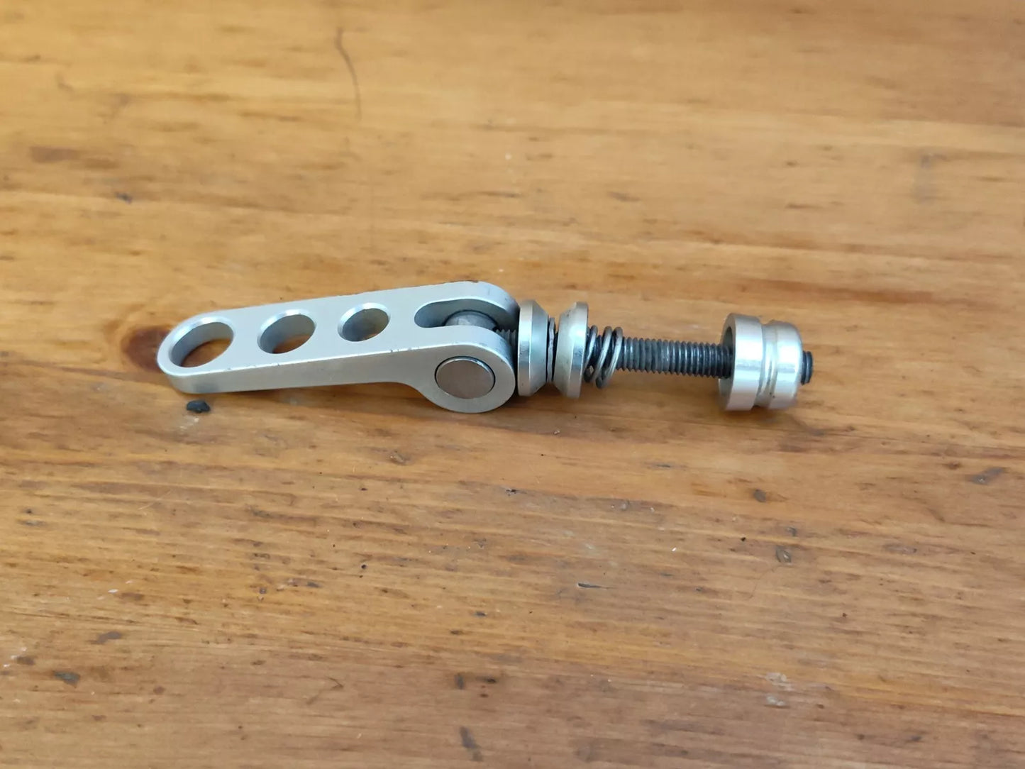 Ringlé Holey Seatpost Quick Release Clamp